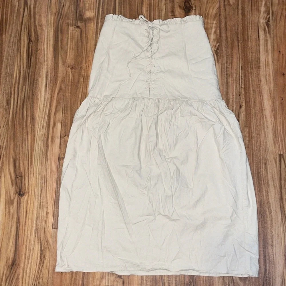 Urban outfitters women’s dress medium 8 10 mini strapless corset lace tan beige